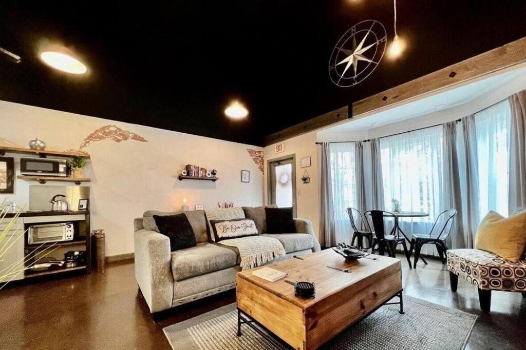 Haven At Hazel ~ Downtown Studio Demorest Εξωτερικό φωτογραφία