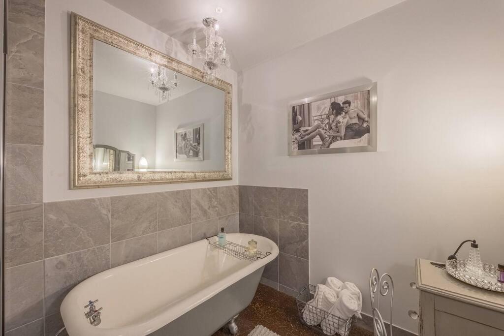 Haven At Hazel ~ Downtown Studio Demorest Εξωτερικό φωτογραφία